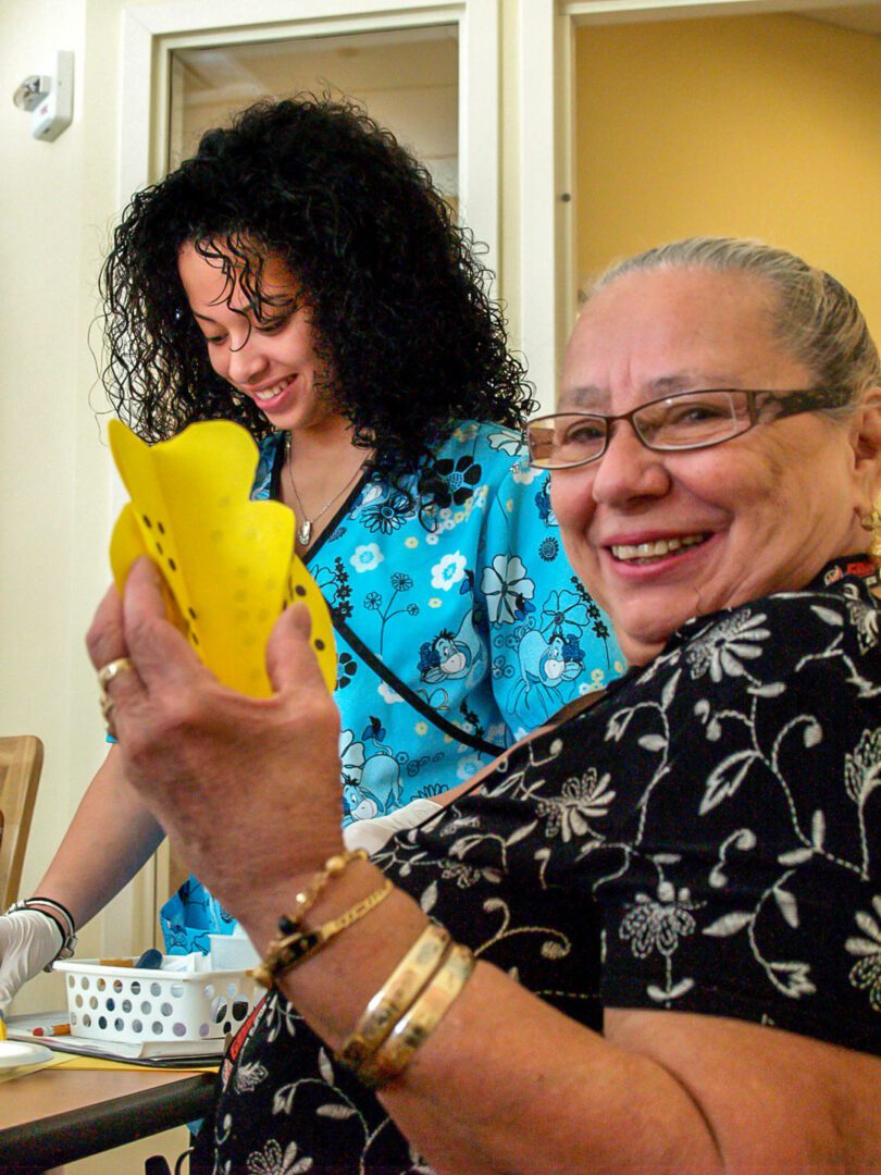 community_family_nurse_and_senior
